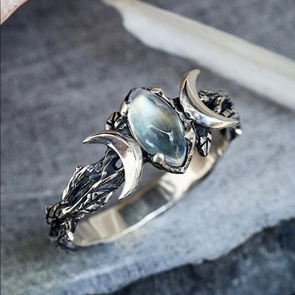 🆕 S925 Sterling Silver Wiccan Pagan Moonstone Triple Goddess Moon Ring - Picture 5 of 17